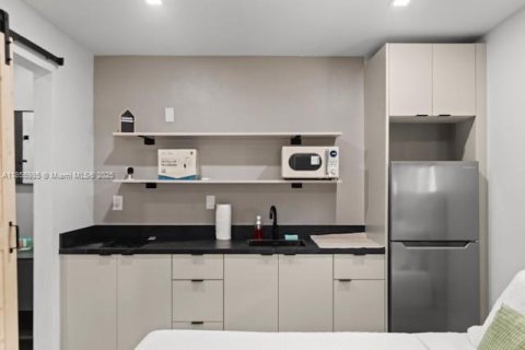Casa en alquiler en Miami, Florida № 2085033 - foto 23