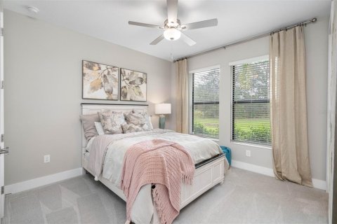 House in Hudson, Florida 4 bedrooms, 305.83 sq.m. № 1628780 - photo 11