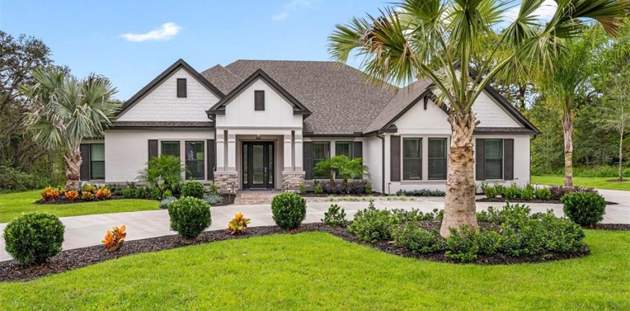 House in Hudson, Florida 4 bedrooms, 305.83 sq.m. № 1628780