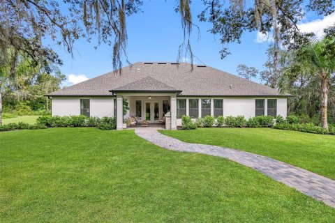 House in Hudson, Florida 4 bedrooms, 305.83 sq.m. № 1628780 - photo 2
