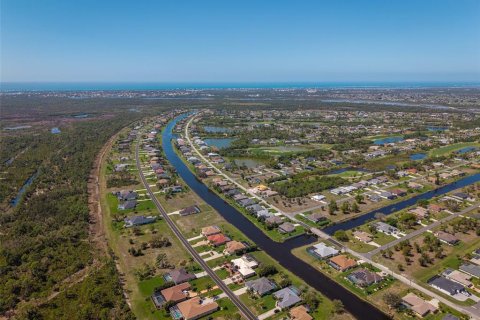 Land in Rotonda, Florida № 2229072 - photo 13