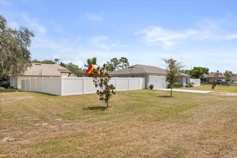 House in DeLand, Florida 3 bedrooms, 132.39 sq.m. № 1873892 - photo 28