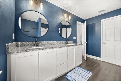 House in DeLand, Florida 3 bedrooms, 132.39 sq.m. № 1873892 - photo 20