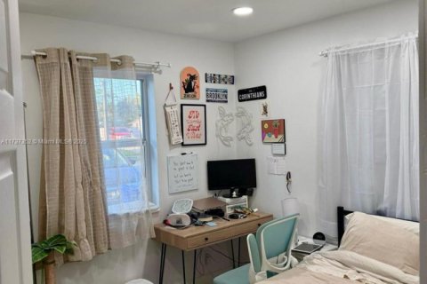 House in Pompano Beach, Florida 2 bedrooms, 63.82 sq.m. № 1860371 - photo 5