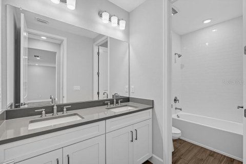 Villa ou maison à vendre à Odessa, Floride: 5 chambres, 296.45 m2 № 2418392 - photo 16