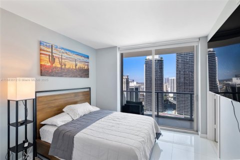 Copropriété à louer à Miami, Floride: 2 chambres, 84.54 m2 № 1932010 - photo 5