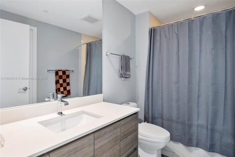 Copropriété à louer à Miami, Floride: 2 chambres, 84.54 m2 № 1932010 - photo 8