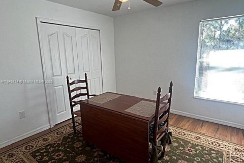 House in Lehigh Acres, Florida 3 bedrooms № 1850457 - photo 4