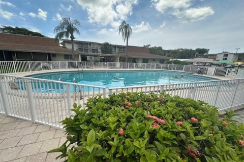 Condo in Miami, Florida, 1 bedroom № 1888356 - photo 26
