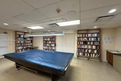 Condo in Miami, Florida, 1 bedroom № 1888356 - photo 19