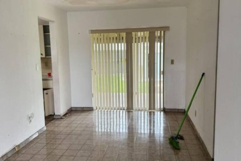 Villa ou maison à vendre à Miami, Floride: 4 chambres, 160.26 m2 № 2422344 - photo 5