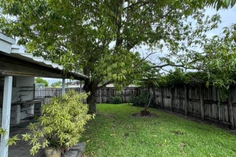 Villa ou maison à vendre à Miami, Floride: 4 chambres, 160.26 m2 № 2422344 - photo 27