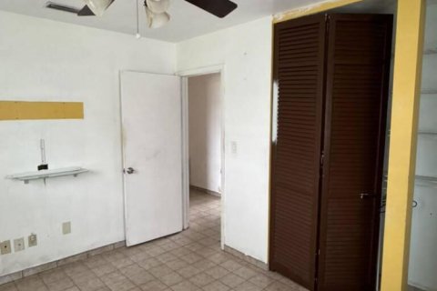 Villa ou maison à vendre à Miami, Floride: 4 chambres, 160.26 m2 № 2422344 - photo 21