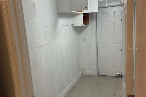Villa ou maison à louer à Tampa, Floride: 2 chambres, 139.35 m2 № 2133264 - photo 28