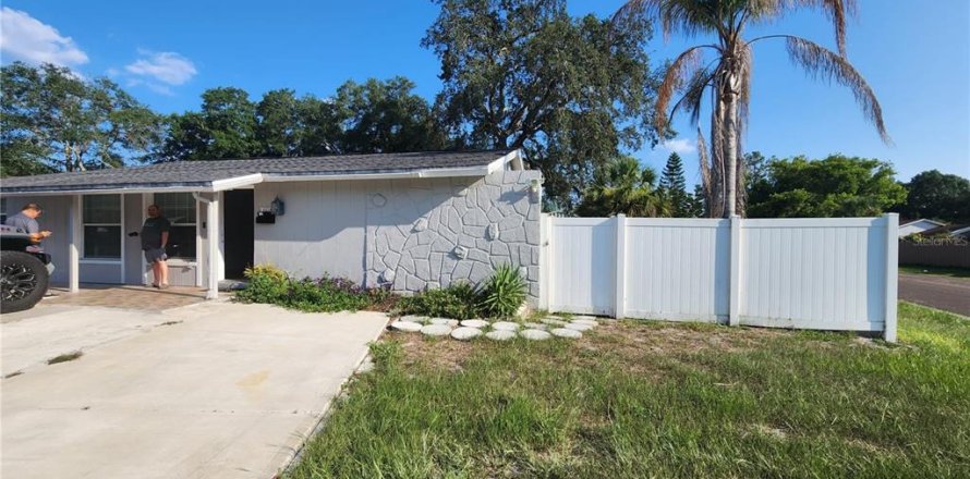 Villa ou maison à Tampa, Floride 2 chambres, 139.35 m2 № 2133264
