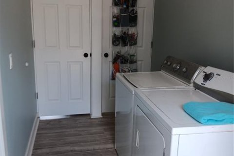 Casa en venta en Bradenton, Florida, 3 dormitorios, 139.35 m2 № 1618504 - foto 20