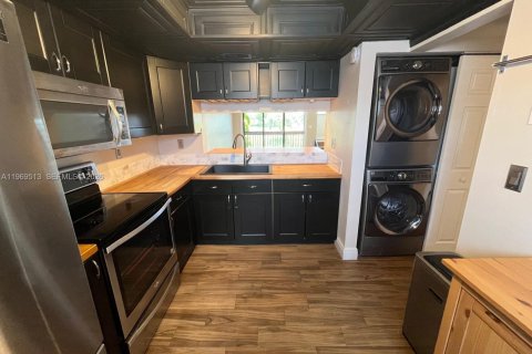 Снять в аренду кондоминиум в Майами, Флорида 2 спальни, 141.21м2, № 2030732 - фото 8