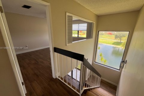 Снять в аренду кондоминиум в Майами, Флорида 2 спальни, 141.21м2, № 2030732 - фото 12