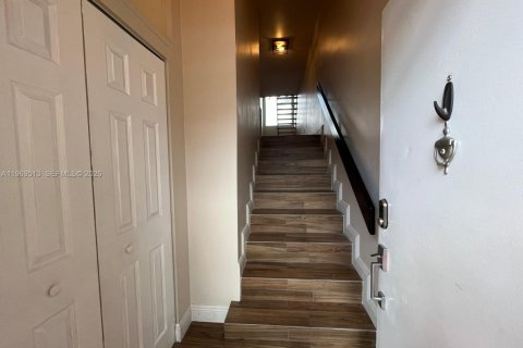 Снять в аренду кондоминиум в Майами, Флорида 2 спальни, 141.21м2, № 2030732 - фото 11