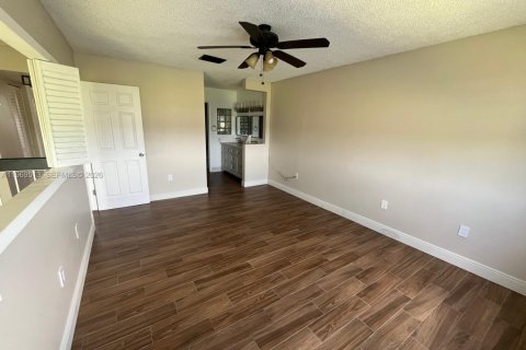 Снять в аренду кондоминиум в Майами, Флорида 2 спальни, 141.21м2, № 2030732 - фото 14