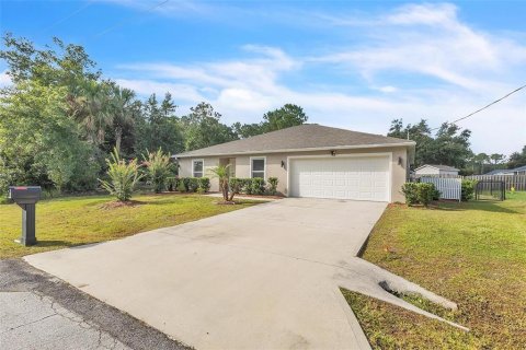 House in Palm Coast, Florida 3 bedrooms, 144.18 sq.m. № 2259427 - photo 23