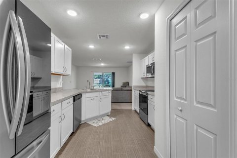 House in Palm Coast, Florida 3 bedrooms, 144.18 sq.m. № 2259427 - photo 6