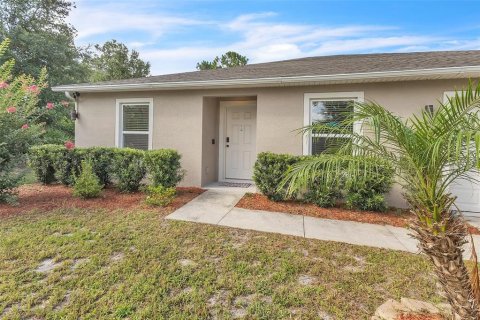 House in Palm Coast, Florida 3 bedrooms, 144.18 sq.m. № 2259427 - photo 26