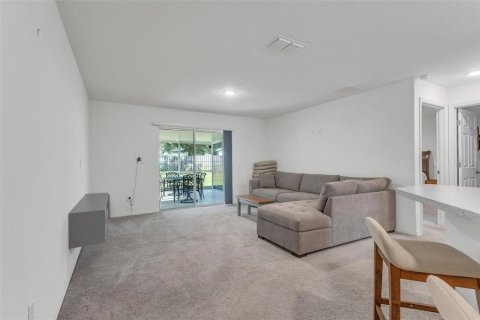 House in Palm Coast, Florida 3 bedrooms, 144.18 sq.m. № 2259427 - photo 10