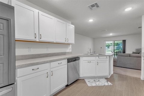 House in Palm Coast, Florida 3 bedrooms, 144.18 sq.m. № 2259427 - photo 5