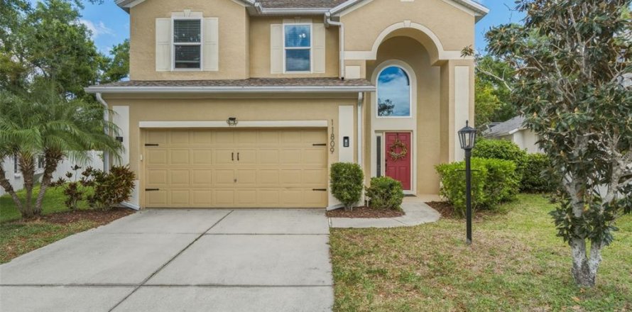 House in Lakewood Ranch, Florida 3 bedrooms, 196.49 sq.m. № 2212317