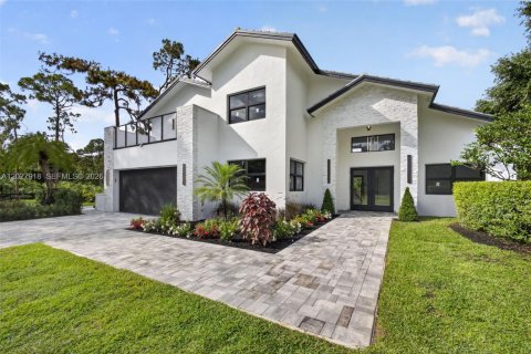 House in Palm Beach Gardens, Florida 5 bedrooms, 275.18 sq.m. № 2186112