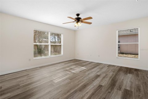 House in Leesburg, Florida 2 bedrooms, 117.24 sq.m. № 2219579 - photo 24