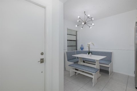 Condo in Safety Harbor, Florida, 2 bedrooms  № 1824579 - photo 9