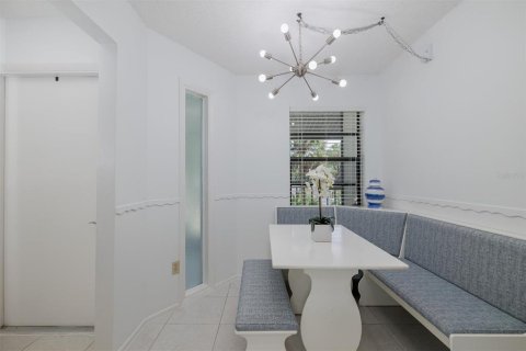 Condo in Safety Harbor, Florida, 2 bedrooms  № 1824579 - photo 10