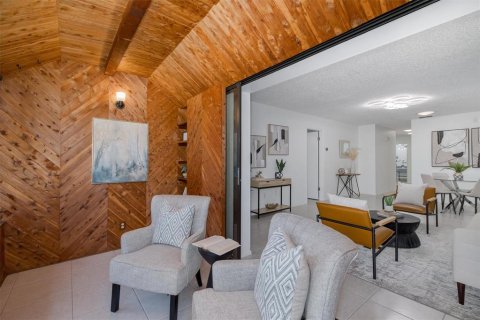 Condo in Safety Harbor, Florida, 2 bedrooms  № 1824579 - photo 25