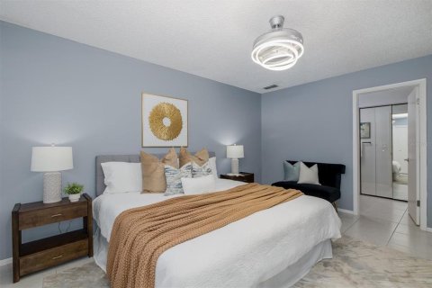 Condo in Safety Harbor, Florida, 2 bedrooms  № 1824579 - photo 30