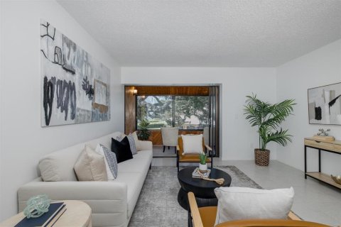 Condo in Safety Harbor, Florida, 2 bedrooms  № 1824579 - photo 21