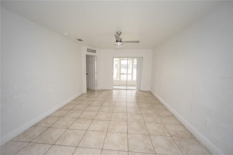 Condo in Kissimmee, Florida, 3 bedrooms  № 2143280 - photo 5