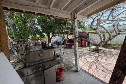 Villa ou maison à vendre à Hialeah, Floride: 4 chambres, 66.89 m2 № 2147392 - photo 19