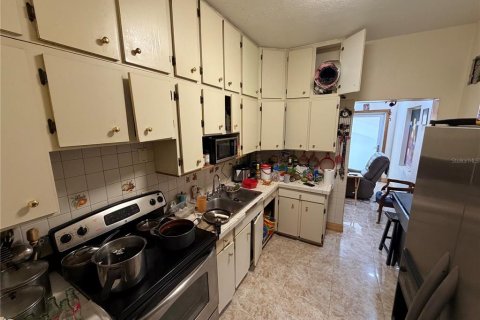 Villa ou maison à vendre à Hialeah, Floride: 4 chambres, 66.89 m2 № 2147392 - photo 10