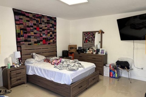 Villa ou maison à vendre à Hialeah, Floride: 4 chambres, 66.89 m2 № 2147392 - photo 29