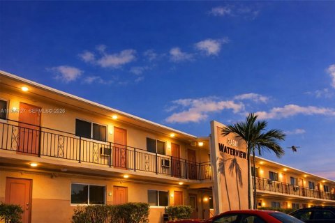 Condominio en venta en Pompano Beach, Florida, 1 dormitorio, 51.1 m2 № 1748430 - foto 23