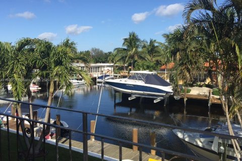 Copropriété à vendre à Pompano Beach, Floride: 1 chambre, 51.1 m2 № 1748430 - photo 16