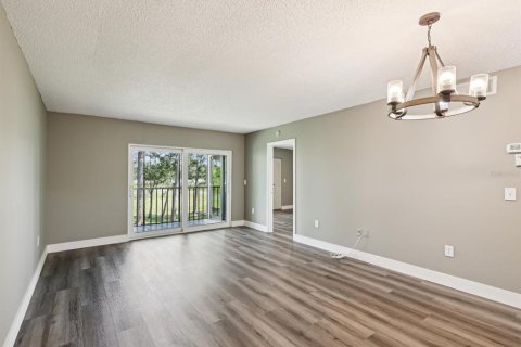 Condo in Oldsmar, Florida, 2 bedrooms  № 1647984 - photo 2