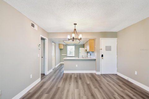 Condo in Oldsmar, Florida, 2 bedrooms  № 1647984 - photo 4