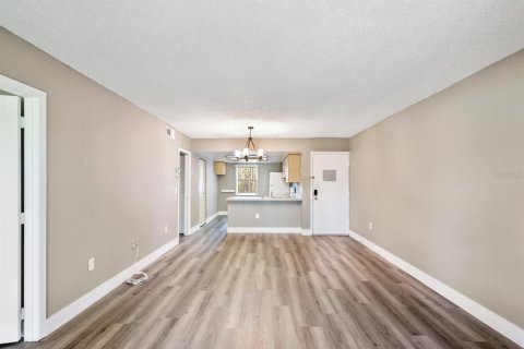 Condo in Oldsmar, Florida, 2 bedrooms  № 1647984 - photo 6