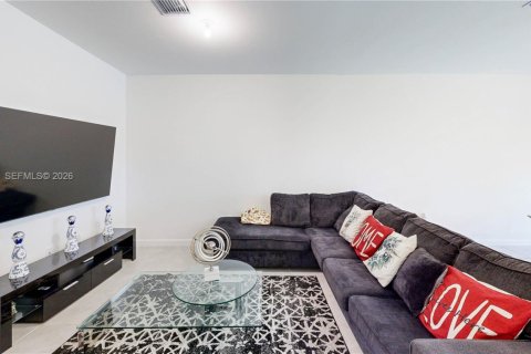 Купить таунхаус в Хомстед, Флорида 3 спальни, 169.73м2, № 2008912 - фото 7