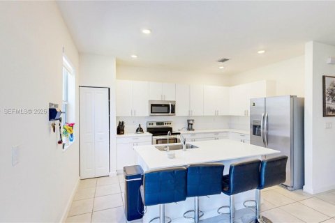 Купить таунхаус в Хомстед, Флорида 3 спальни, 169.73м2, № 2008912 - фото 11