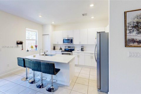 Купить таунхаус в Хомстед, Флорида 3 спальни, 169.73м2, № 2008912 - фото 10