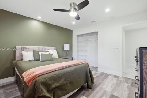 Casa en venta en Tamarac, Florida, 3 dormitorios, 220.92 m2 № 2300084 - foto 30